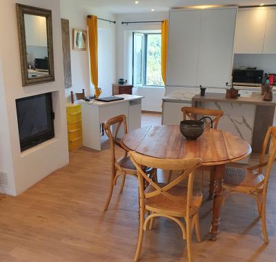 English Club in Corsica B&B