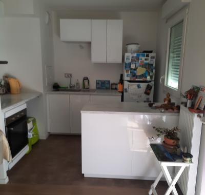 Chambre de 12m2 vue sur balcon