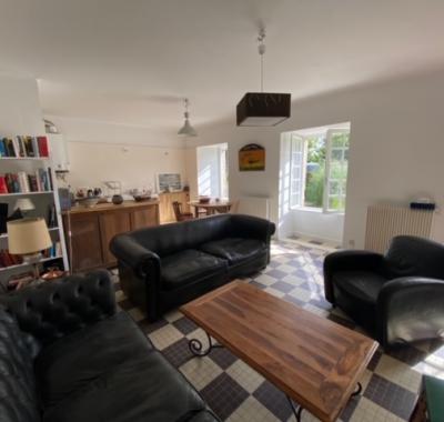 Dans ancien presbytère XVIème siècle hyper centre Tréguier