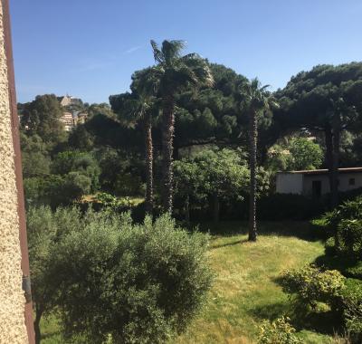 Chambre climatisée avec salle douche wc indépendant