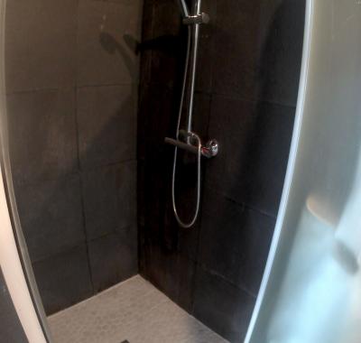 Agréable chambre à louer +Accès Piscine du 1/5 au 15/10