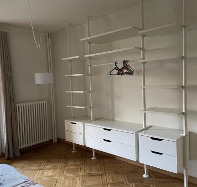 Grande chambre à louer dans appartement familial