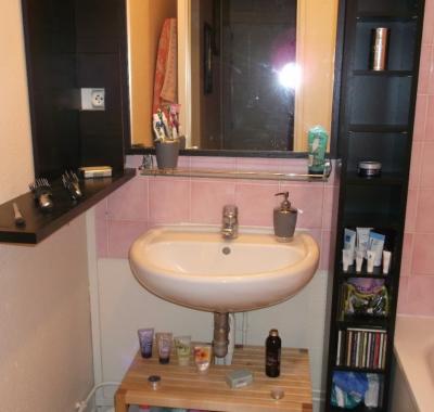 Propose un canapé en plein coeur de Tours