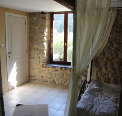 Room for Rent -Chambre a Louer (#1)