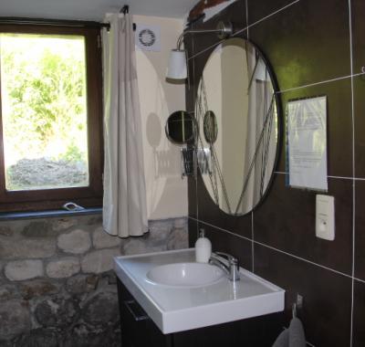 Room for Rent -Chambre a Louer (#1)