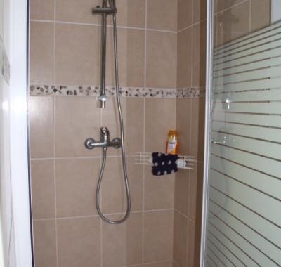 Room for Rent -Chambre a Louer (#1)