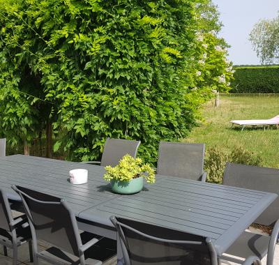 Grande chambre avec salon privé, dans charmante maison