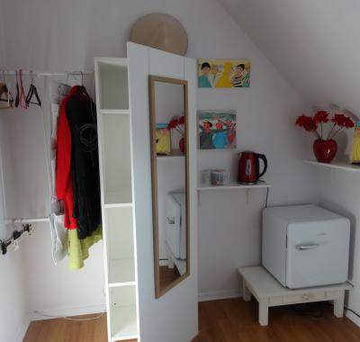 Chambre meublée à louer dans maison