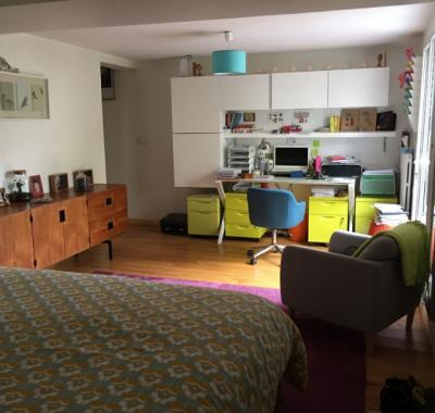 CHAMBRE COSY ET SYMPA POUR UN HOTE SYMPA !