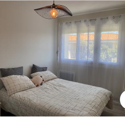 Douce chambre dans maison de ville tout confort