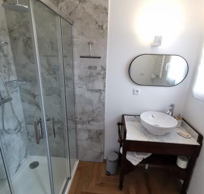 Chambres INDEPENDANTES à louer au cœur d'un village vexinois