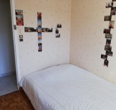 Chambre à louer dans une maison de ville