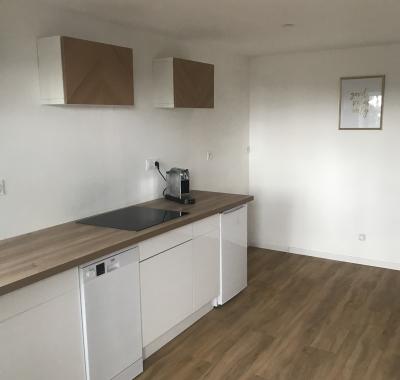 Maison à louer avec Terrain et garage