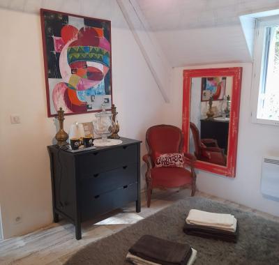 LES HORTENSIAS  CHAMBRE CHÂTAIGNE