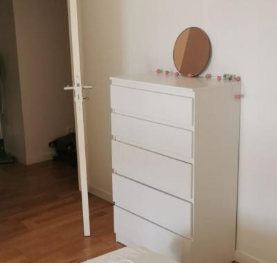Chambre 12m2 chez l'habitante Pantin a 2 stations de métro de Paris
