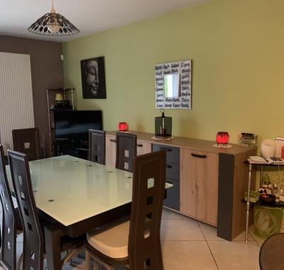 Chambre moderne à louer à Villefranche sur Saône