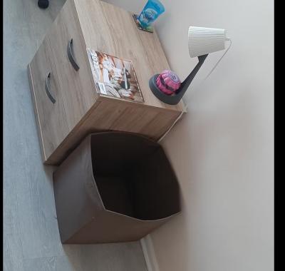 Chambre a louer pour fille / room to rent for a girl