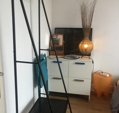 Chambre à louer dans petite maison - proche Tours