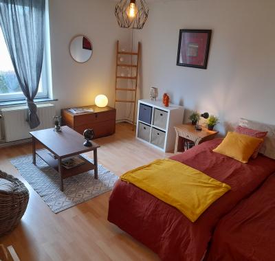 Chambre avec coin salon à louer à la nuit ou la semaine