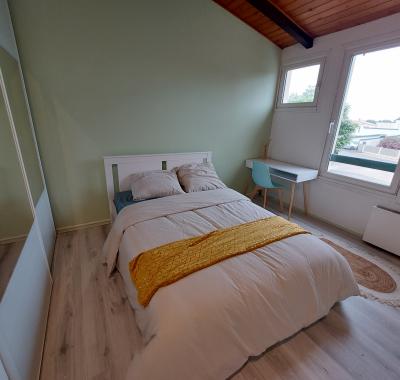 Chambre à louer dans maison avec salle de sport