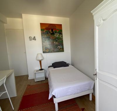Agréable chambre à louer chez l’habitant