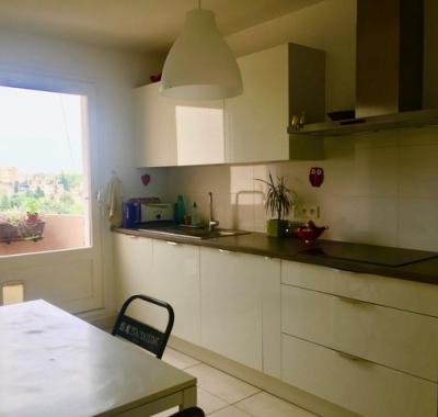 Agréable chambre à louer chez l’habitant