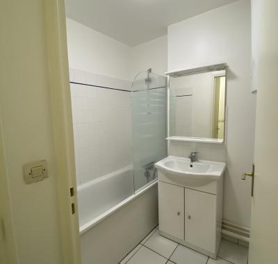 Charmant appartement Haussmannien (entier)