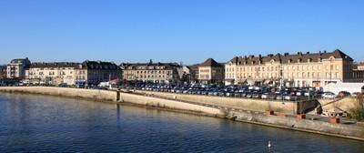 Joli F4 traversant à 2 pas de la gare sncf