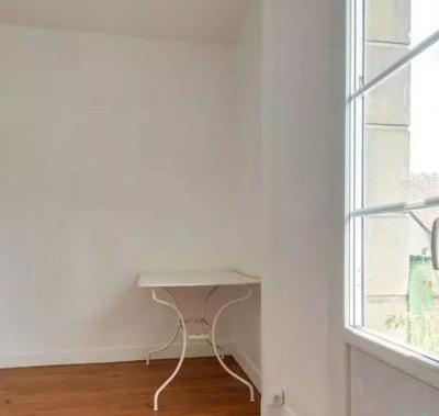 Joli F4 traversant à 2 pas de la gare sncf