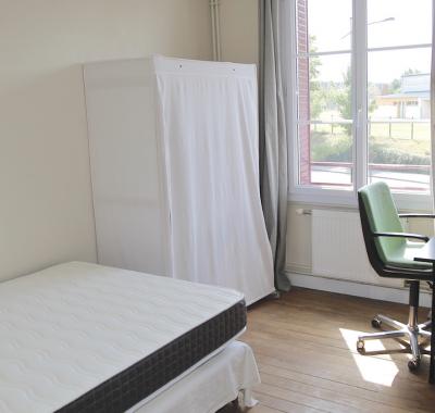 Chambre à louer à  Alençon