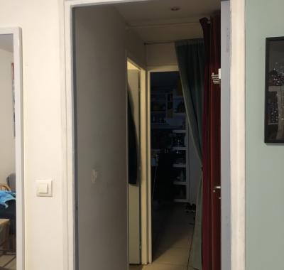 Chambre avec vue sur cour intérieure