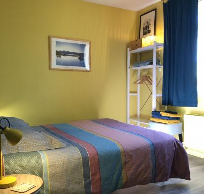 Chambre, salle de bain 1 personne