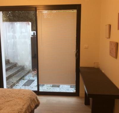 Chambre très lumineuse chez particulier