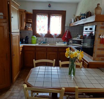 Chambre et bureau en étage proche Poitiers et Futuroscope