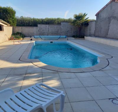 Chambre et bureau en étage proche Poitiers et Futuroscope