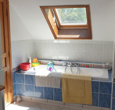 Chambre à Ecaussinnes, maison avec grand jardin