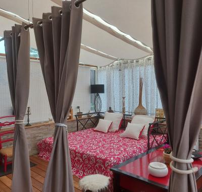 Chambre cosy dans véranda aménagée proche plage