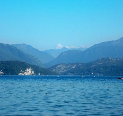 ANNECY chambres à louer dans grand  Appartement 150 m des plages