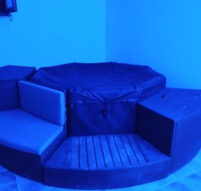 Détente, jacuzzi, sauna, piscine