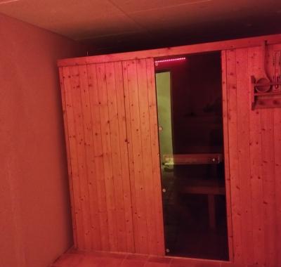 Détente, jacuzzi, sauna, piscine