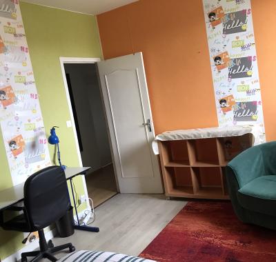 Chambre double 12 m2 proche Futuroscope