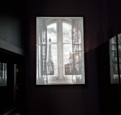 Chambre meublée chaleureuse et apaisante