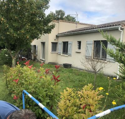 Royan chambre dans maison jardin