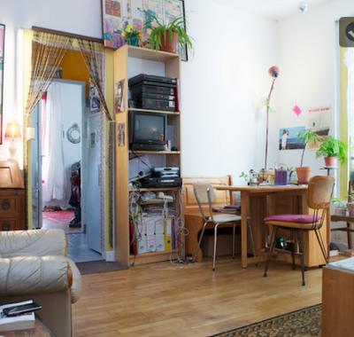 Grande chambre dans un appartement sympa!