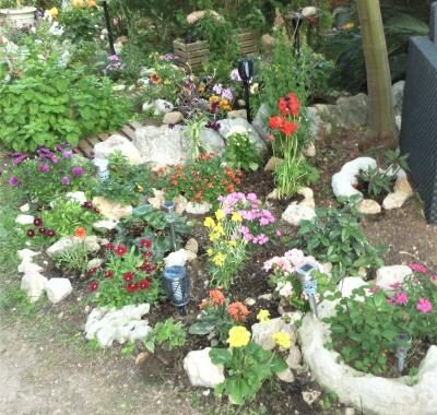Chalet dans un jardin; proche de la mer