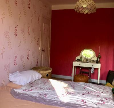 A Little Piece of Heaven/ woman only