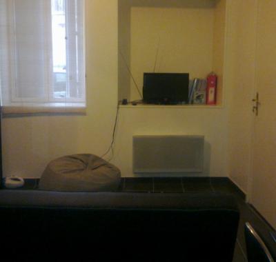 Beau studio  à louer Bordeaux