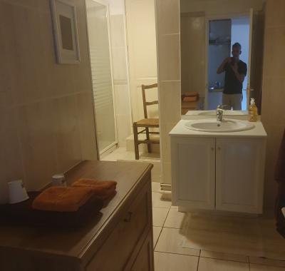 Studio independant à louer à Guitres en Gironde