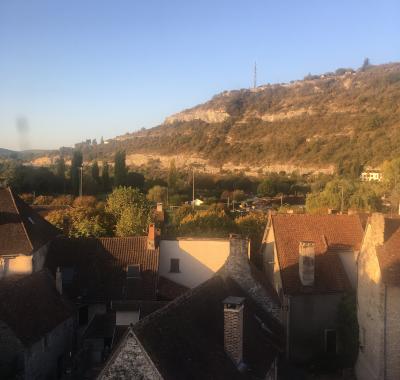 Le petit nid perché