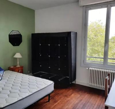 Chambre meublée 13m2 - Rouen rive gauche